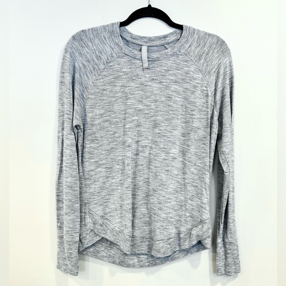 Athleta Tops - 🔥Athleta Women’s Long Sleeve Top Size M EUC🔥